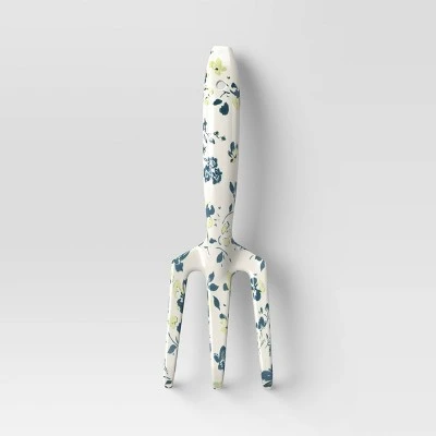 Smith & Hawken 3pc Pruner, Cultivator, and Trovel Gardening Set - Smith & Hawken™ 4 Smith & Hawken 3pc Pruner, Cultivator, and Trovel Gardening Set - Smith & Hawken™ - Image 2